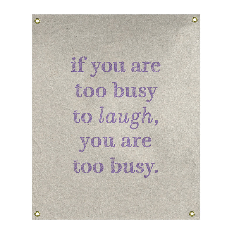 Tapisserie en polyester pour le temps pour les citations de rire, H 59 pi x l 50 po, Blanc / Mauve