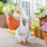 Statue de porche en métal avec tenue de mariage Giddy The Goose, 21 po H
