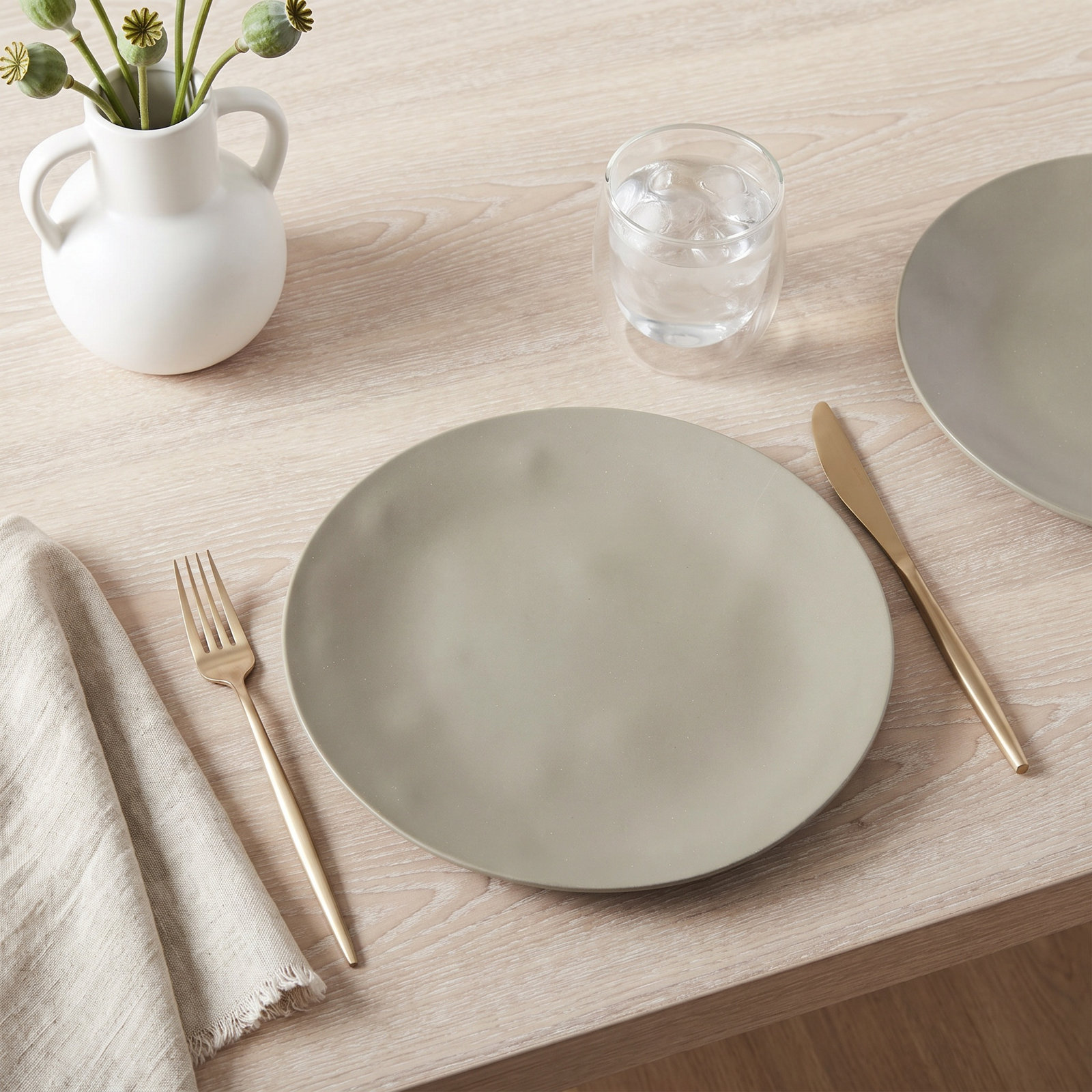 Laya Melamine Dinner Plate, Gray