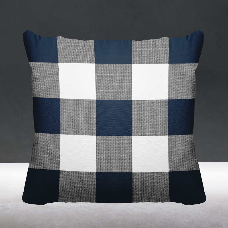 Coussin intérieur / extérieur Jeb Farm House, L 17 po x H 17 po, Gris / bleu marine