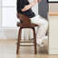 Tabouret de comptoir pivotant confortable avec pieds en bois massif durable-120285786-120285789