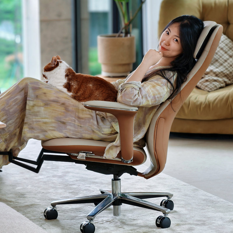 Executive Office Chair with Foot Rest, Top Grain Genuine Leather Office Chair, Ergonomic High Back Design. Real Leather, Wheels, Alumium Base. Padded Armrest, Luxury and Comfy