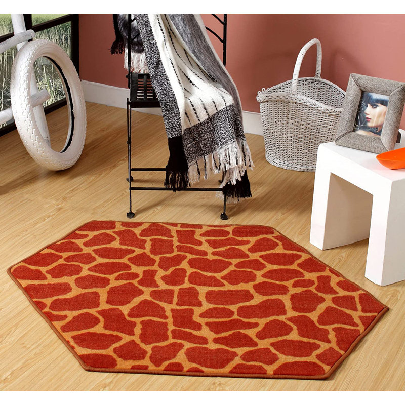Tapis imprimé animal - Girafe sur échasses, Hexagone 10 pi
