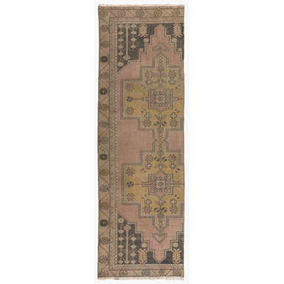 Tapis de couloir Mid-Century noué à la main. Tapis turc rétro