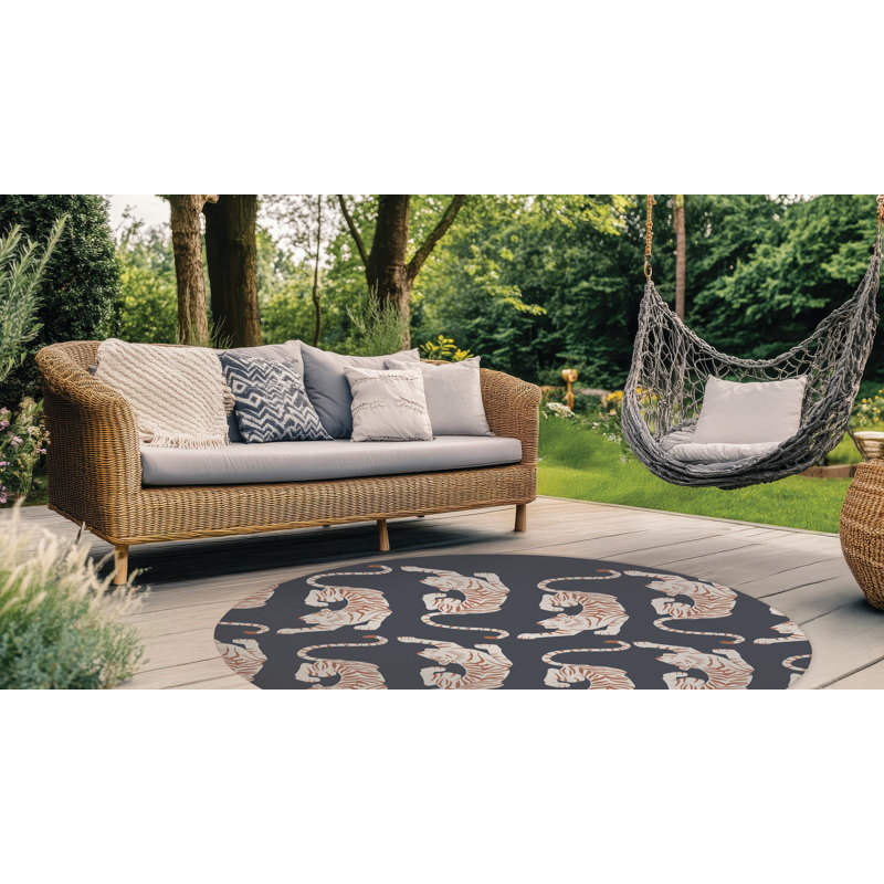 Hey Tiger Outdoor Rug, Round 5'