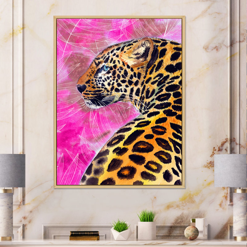 Léopard doré avec taches noires sur fond rose - reproduction sur toile, H 40 po x l 30 po, Reproduction avec cadre flottant