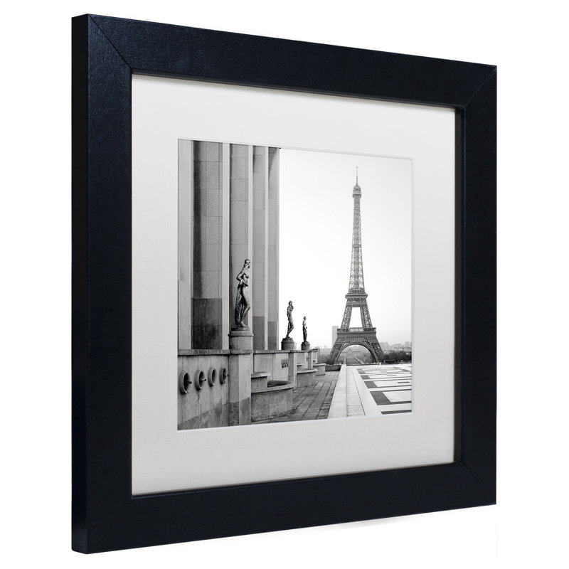 «Tour Eiffel V» par Alan Blaustein, reproduction de photo encadrée, H 11 po x l 14 po x P 0,5 po, Blanc