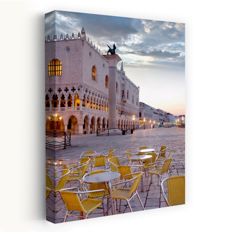 Piazza San Marco au lever du soleil # 5 - Photographie de paysages, Italie, scènes de rue, art, H 36 po x l 24 po