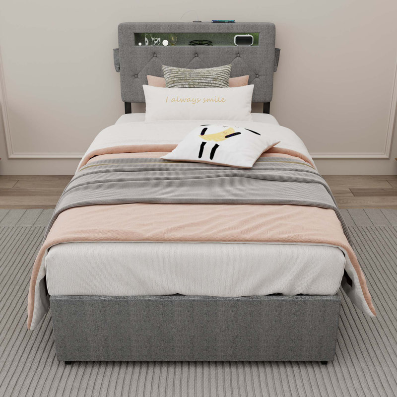 Structure de lit avec station de charge USB et lumières DEL, tête de lit et 4 tiroirs de rangement pour un confort moderne
