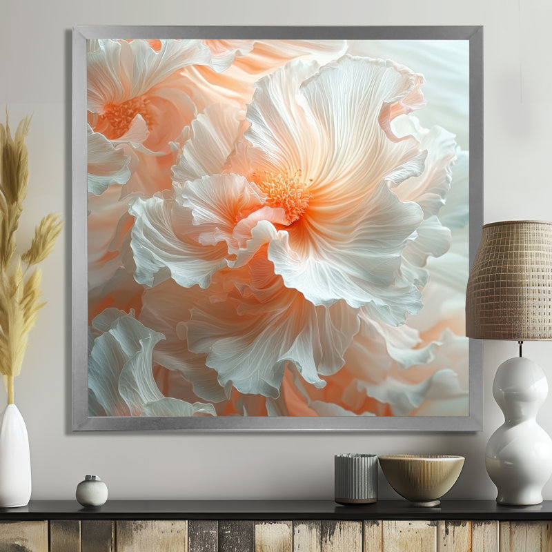 Abstrait fleur, crème, pétale symphonie II - art mural floral abstrait, H 36 po x l 36 po, Argent argent