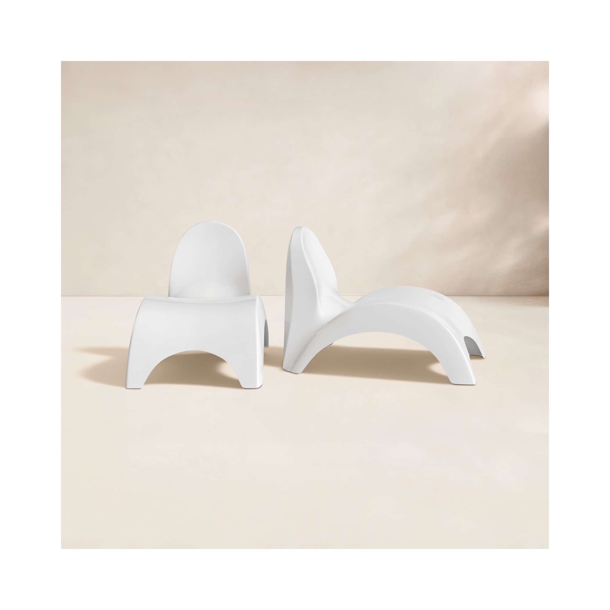 Ameswood Patio Chair, White
