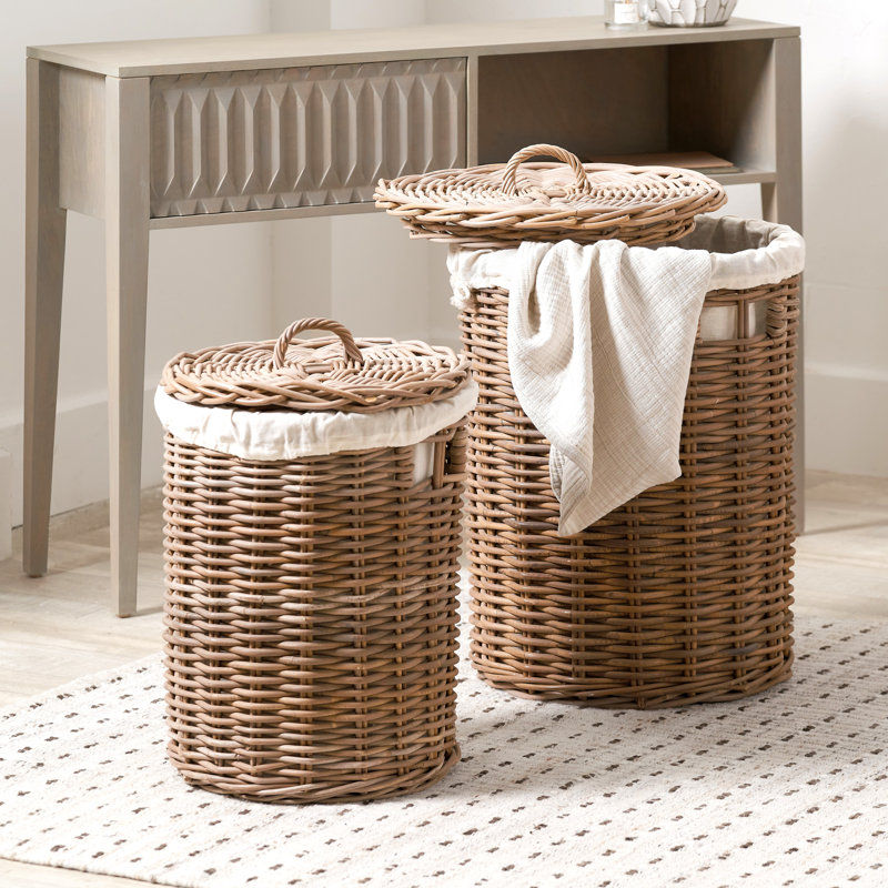 Baringer Wood Laundry Set with Handles