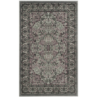 Oriental Performance Oriental Rug