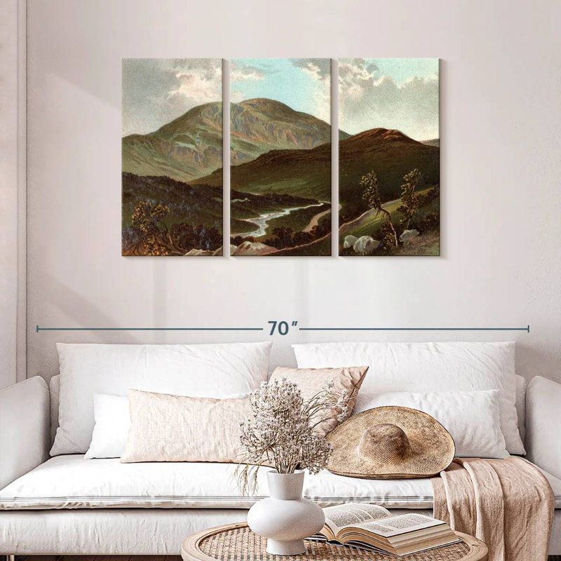 Sebbie Vintage Mountain, 28" H x 45" W