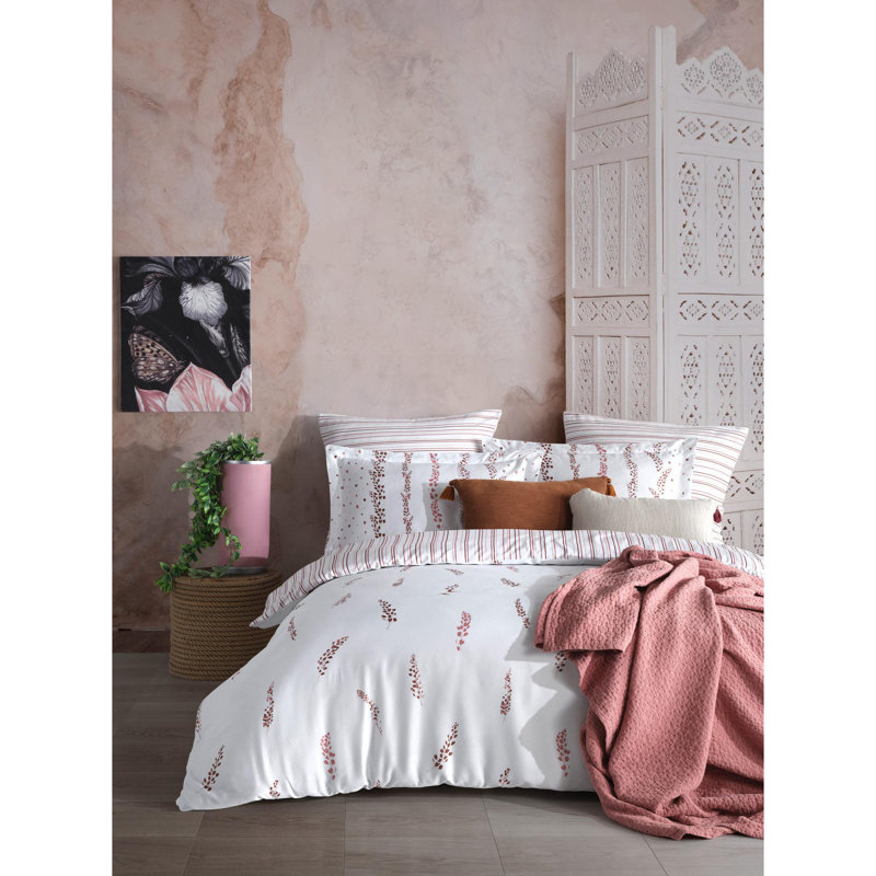 Quiltisse Bedspread with Pillowcases Included, Pink/White, Single XXL Bedspread + 1 Standard Pillowcase