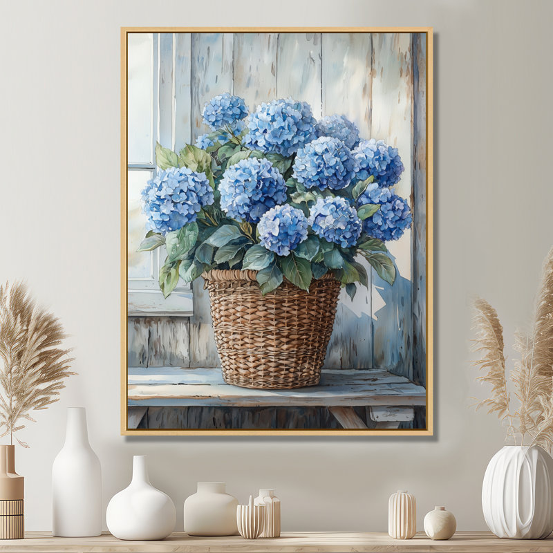 Hortensias dans un panier de ferme I - hydrangées, art mural, Reproduction avec cadre flottant, Crème, crème