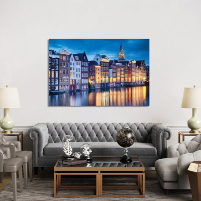 «Amsterdam Old City at Night with the Oude Church» par George Oze - reproduction de photo sur toile tendue