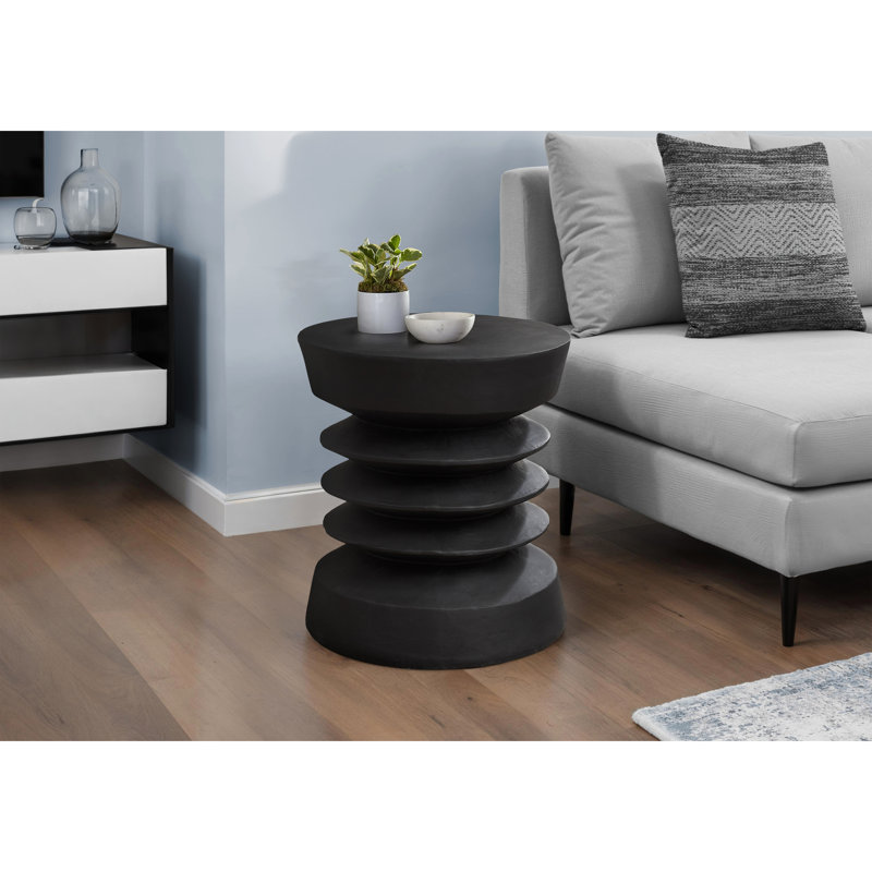 Round Outdoor Side Table , 22.25 " W 22.25 " D