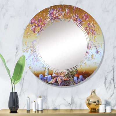 Nature morte, fleurs d'eau roses et miroir rond traditionnel