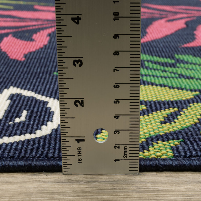 Tapis bleu marine / multicolore intérieur / extérieur Sherley, Rectangle 5 pi 3 po x 7 pi 3 po