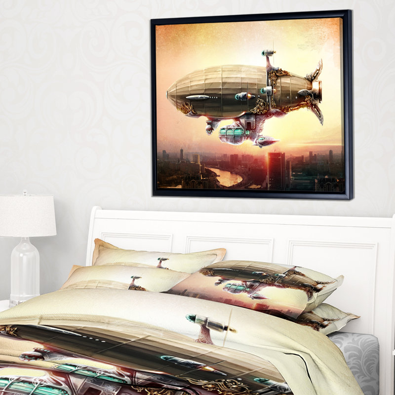 «Dirensible Balloon in Sky over City», reproduction d'impression, H 30 po x l 40 po x P 1,5 po, Toile avec cadre flottant
