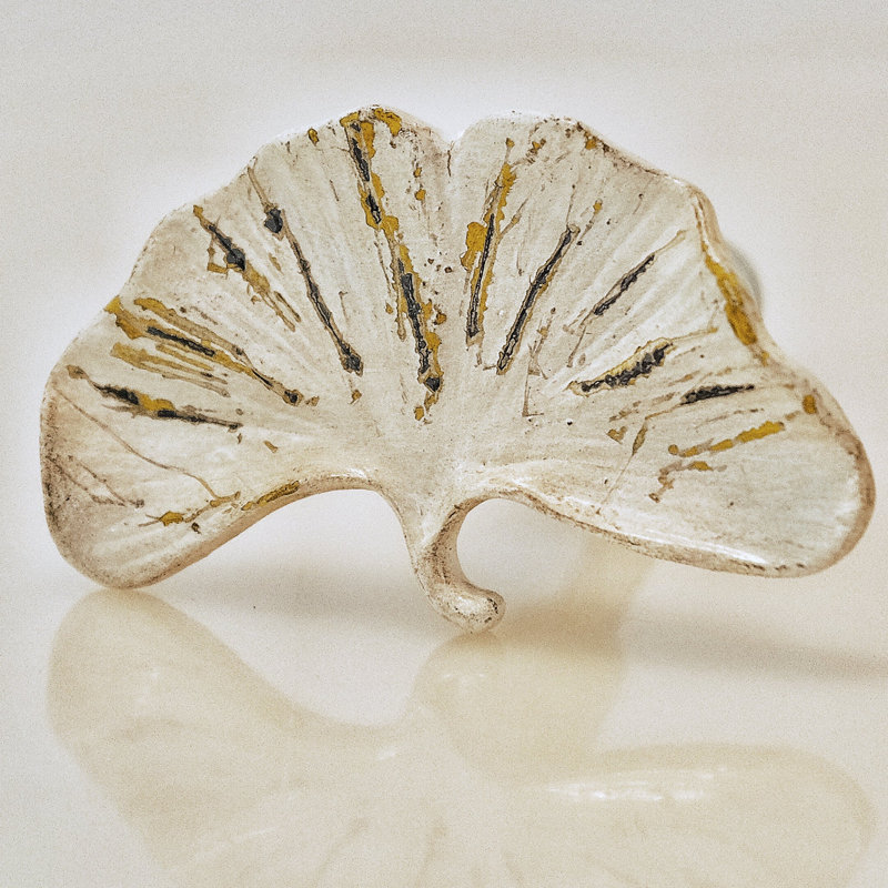 Whitewashed Gingko Leaf Knob