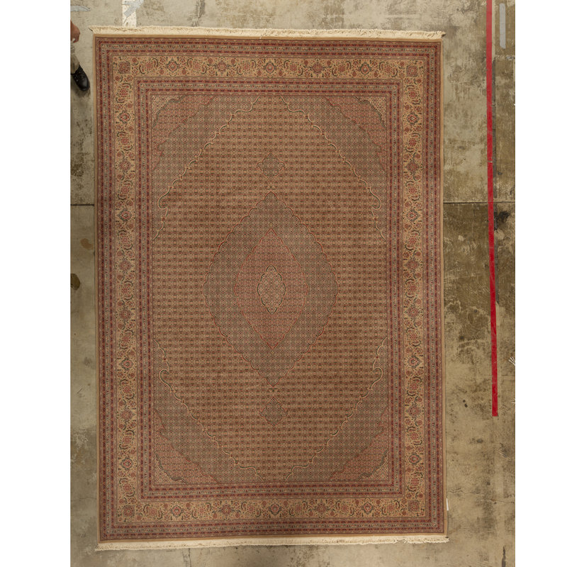 Hand-Knotted High-Quality Gold Area Rug