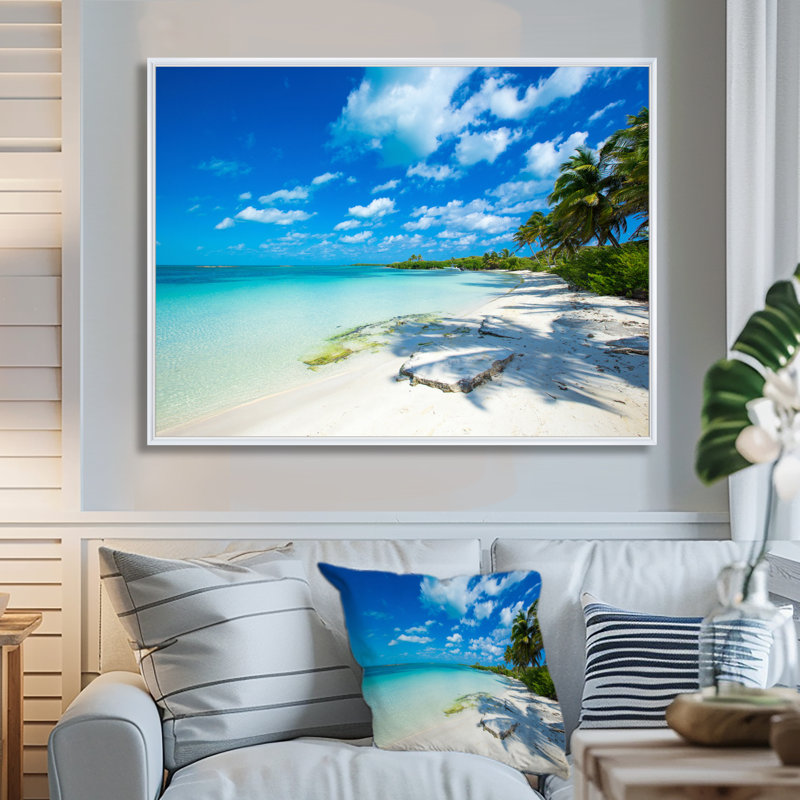 «Tropical Beach with Palm Shadows» de Mattos - reproduction de photo, Cadre flottant blanc, H 24 po x l 32 po