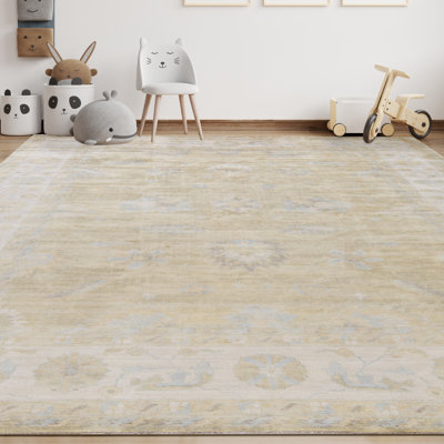 Tapis vert clair et ivoire noué à la main de haute qualité
