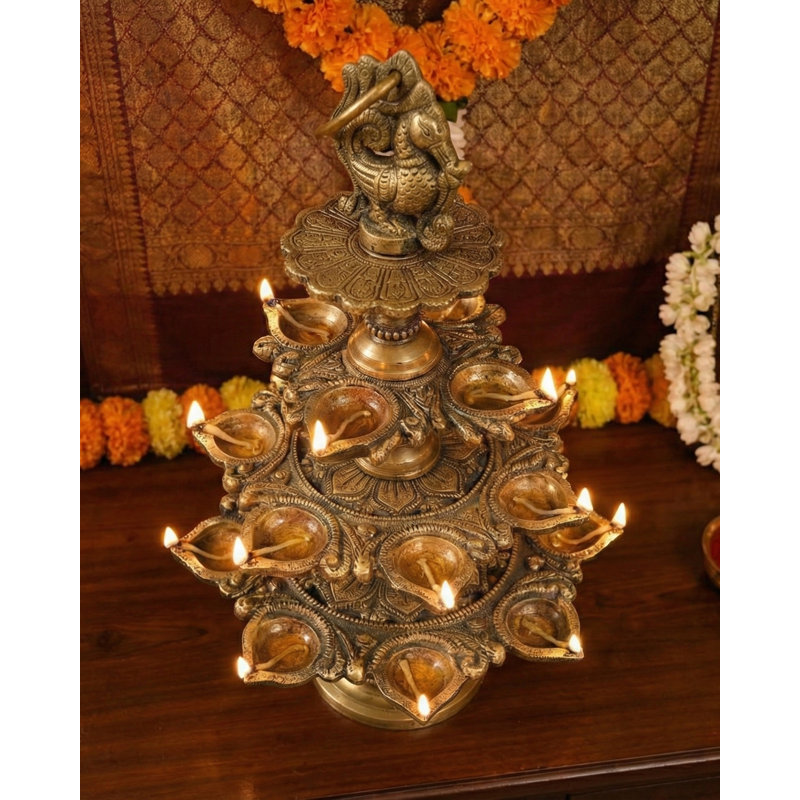 Lampe paon en laiton Mayura faite à la main 14 pouces | Diya à l'huile 19 pièces pour décoration spirituelle