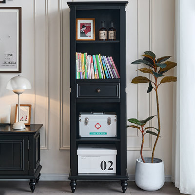 Noir massif + vitrines en bois manufacturé