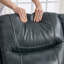 Causeuse inclinable de luxe en cuir véritable de 74 po de largeur avec porte-gobelets et console de rangement-348438999