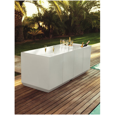 Vela Catering Bar - RGBW LED - Battery Powered