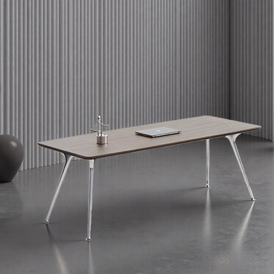 Bureau minimaliste au design minimaliste