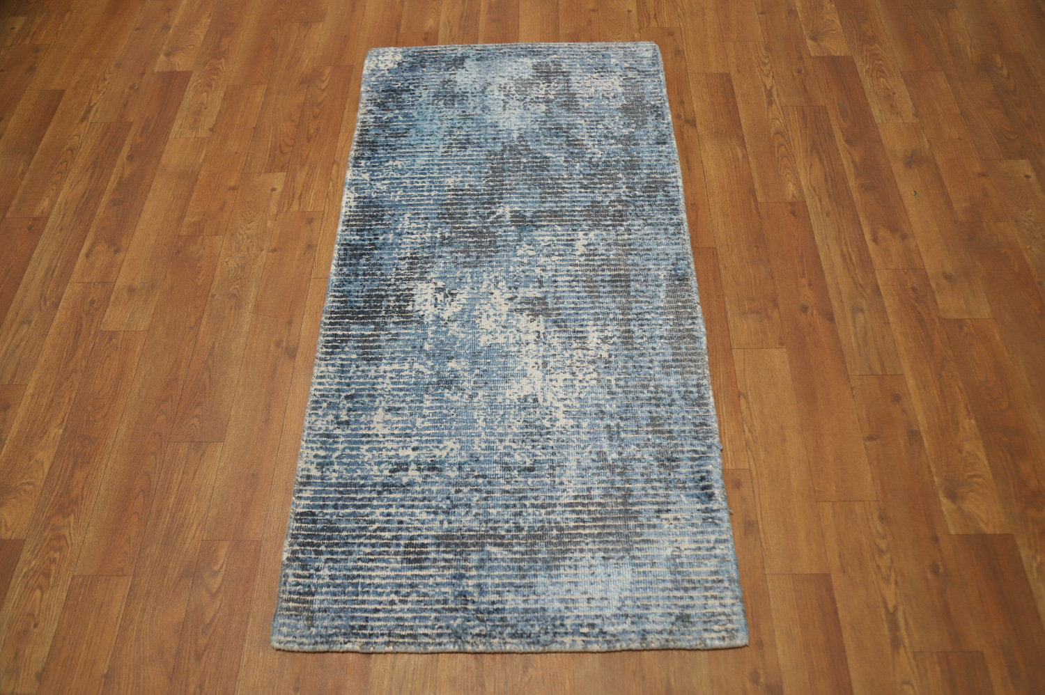 Isabelline Sophisticated Blue Abstract Rug 2x4 for a Modern Aesthetic ...