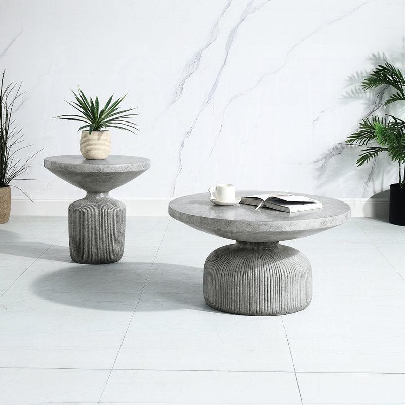 Table de bout 24 po en ciment gris patiné avec piédestal pour les occasions de rassemblement