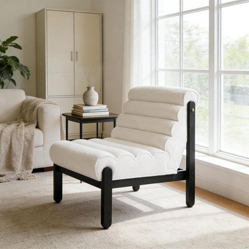Chaise d'appoint rembourrée Fluffy, Polyester blanc