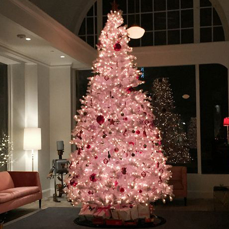 6FT Pre-Lit Pink Artificial Christmas Tree with Warm White Lights, Premium Hinged Spruce Xmas Tree with 800 Branch Tips and Foldable Metal Stand for Home, Office, Party