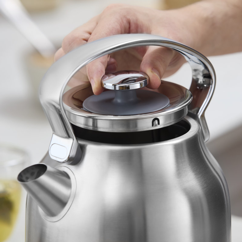 ​​Swan SK14631C Retro Traditional Kettle, Rapid Boil, Removable Limescale Filter, Easy Pour, 360 Degree Base, Water Indicator Window and Boil Dry Protection 1.7L, 3KW