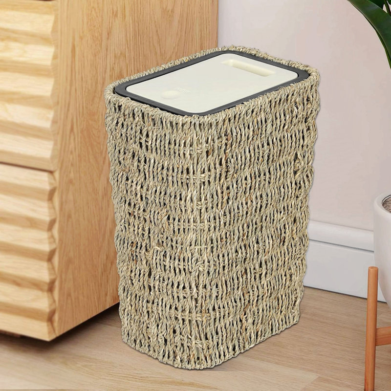 Poubelle, boho avec couvercle, petit rotin 2,6 gallons avec couvercle à pression, corbeille à déchets en osier mince et panier à linge 2 en 1 pour salle de bain, poubelle tissée en ruppie maritime pour salle de bain, cuisine