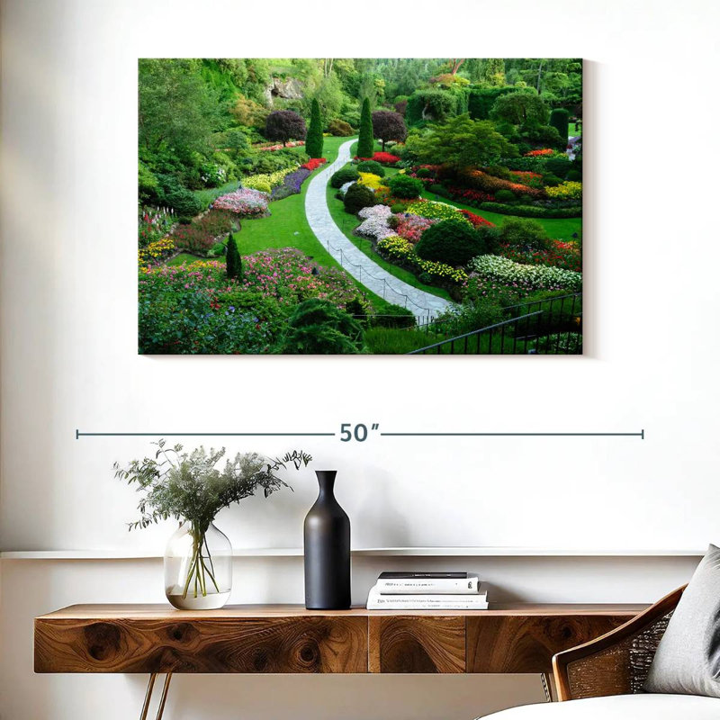 Nicci Butchart Gardens, H 26 po x l 39 po