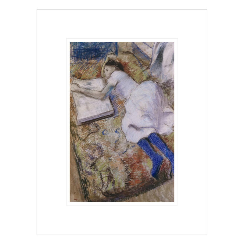 «A Young Girl Stretched Out and regardant un album» par Edgar Degas, H 16,75 po x l 12,92 po