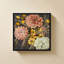 «Daises and Dahlias on Black» par Lanie Loreth - impression sur toile