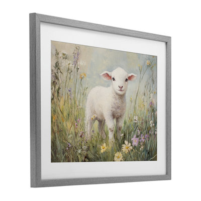 «White Lamb in Soft Flowers», reproduction encadrée sous verre, par Petal Prints Design