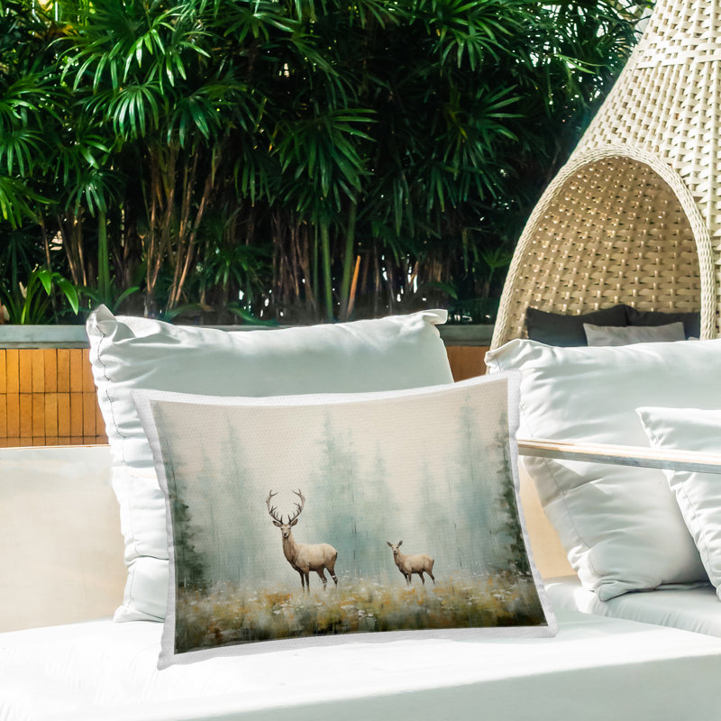 Coussin d'extérieur «Faraway Deer in Meadow» par Arlington Prints