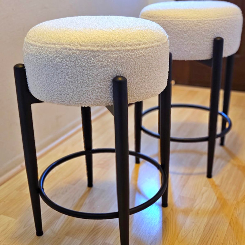 Tabourets de bar rembourrés 24 po Modern, Crème / cadre noir