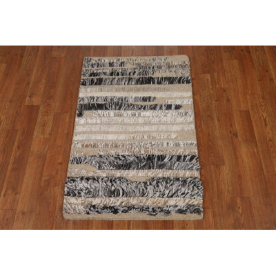 Tapis marocain moderne rayé en laine 2x3