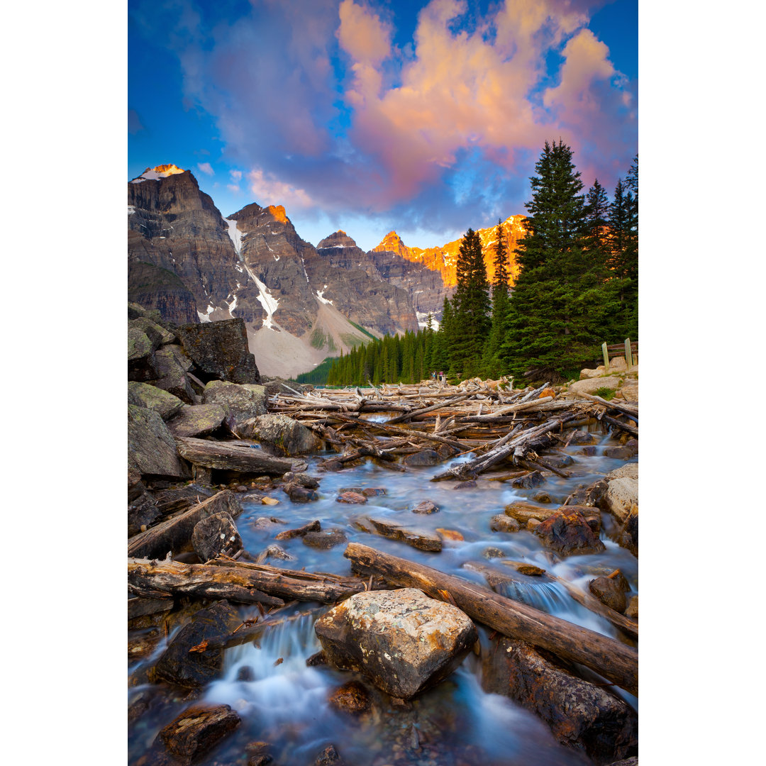 Leinwandbild Moraine Lake Creek