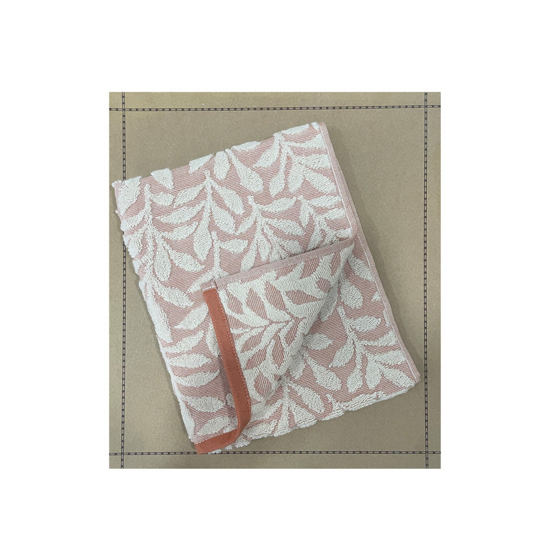 Simple serviette Chestirad, Carrelage rouge / blanc