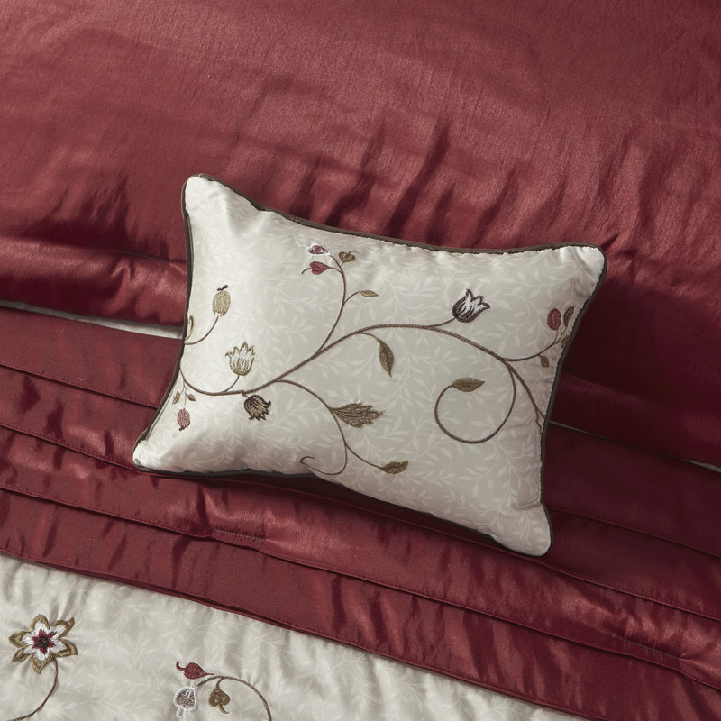 Ensemble d'édredon grand brodé 7 pièces - Style transitionnel avec lustre Polyoni, Rouge